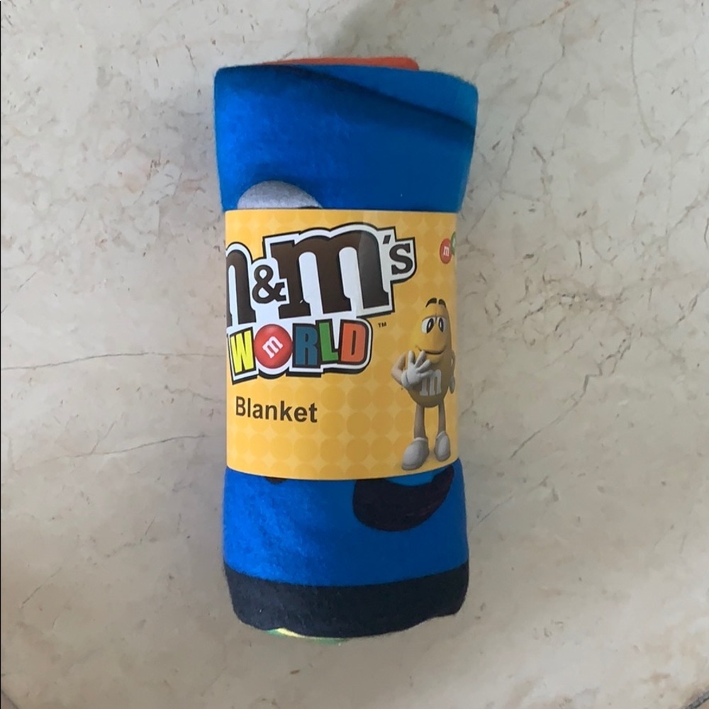 M&M’S World Blanket